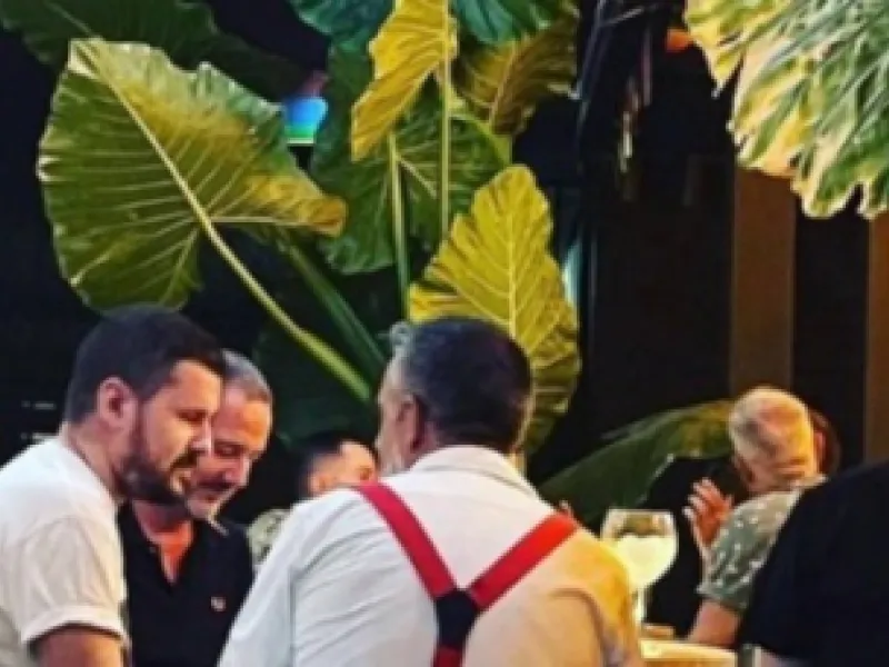 El 12 — Bars & Clubs in Torremolinos