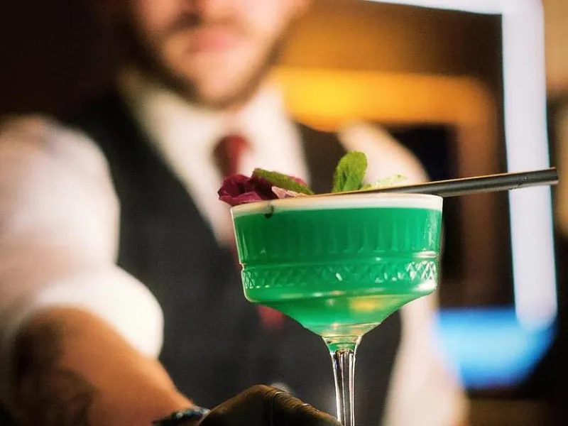 Le BeFirst — Bars & Clubs in Cannes