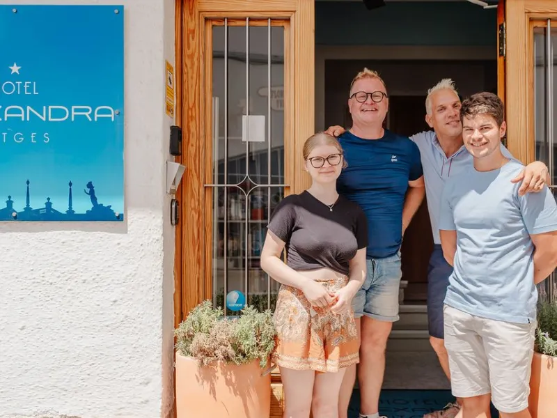 Hotel Alexandra — Hotels in Sitges