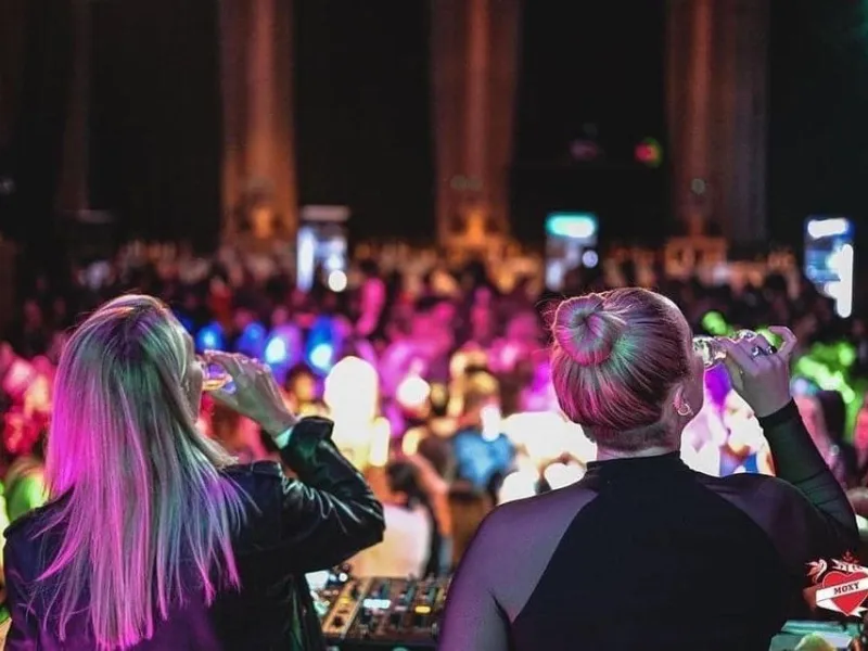 Moxy — Parties in Stockholm