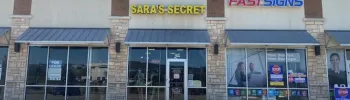 Cover image for Sara's Secret – N Cockrell Hill Rd