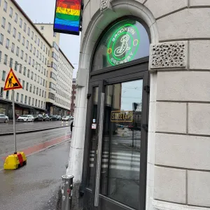 Street Pride Bar