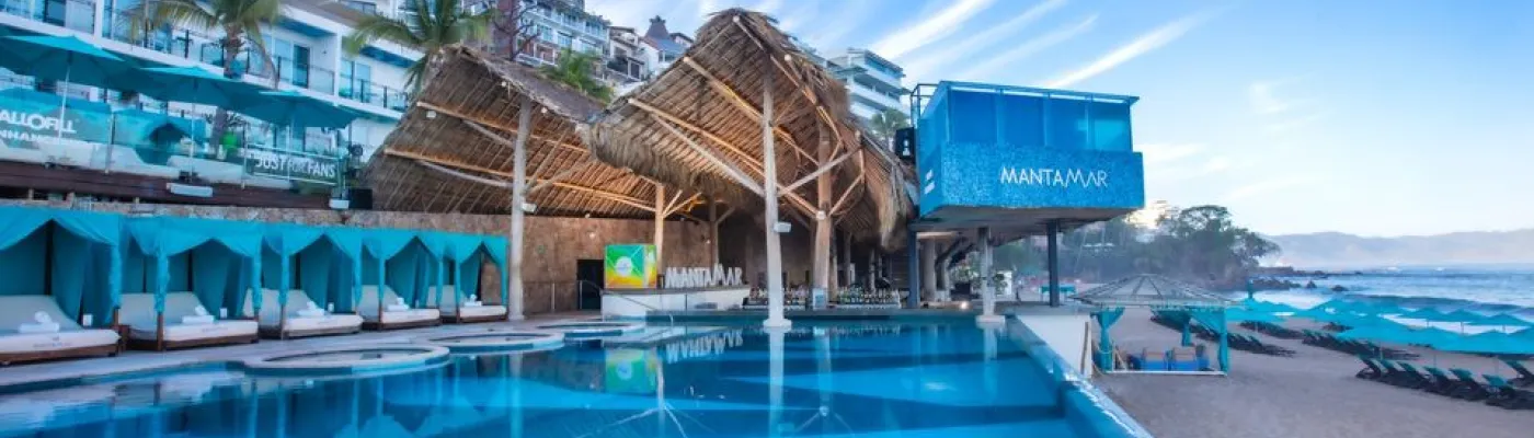 Mantamar Beach Club Bar & Sushi — Bars & Clubs in Mexico City