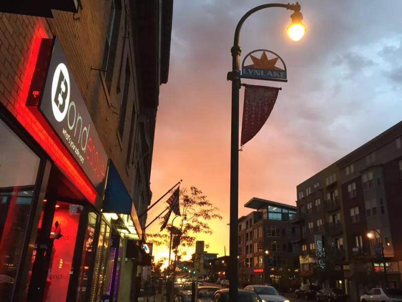 Bondesque — Shopping in Minneapolis