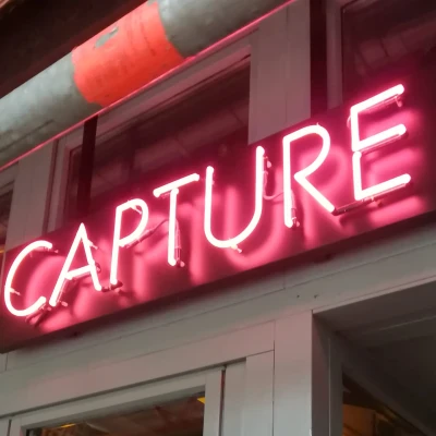 Capture Bar logo